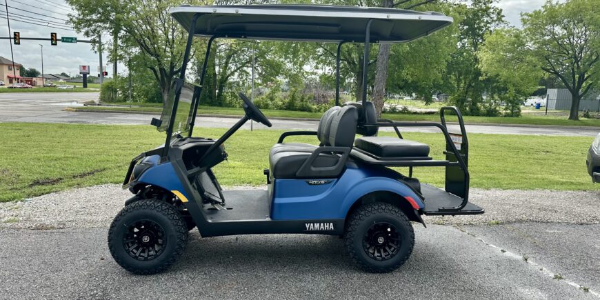 2025 Yamaha Adventurer Sport 2+2 QuieTech EFI – Artic Drift Matte