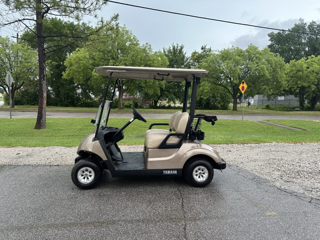 2021 Yamaha Drive2 AC Fleet – Mica Metallic
