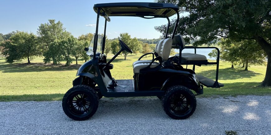 2015 E-Z-GO RXV Electric – Black