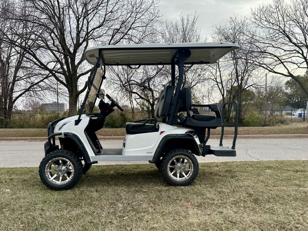 2024 Star EV Lifted Sirius 2+2 AC – Phantom White